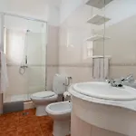 Host Wise - Amazing Sunny Flat - Swimming Pool & Terrace