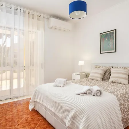 Host Wise - Amazing Sunny Flat - Swimming Pool & Terrace *