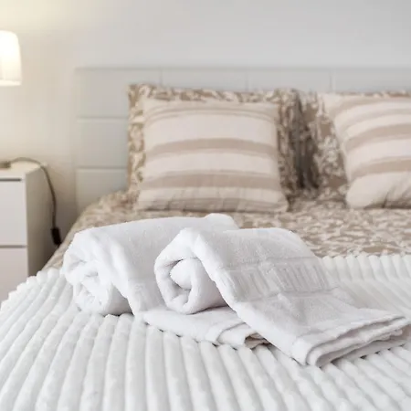 Appartement Host Wise - Amazing Sunny Flat - Swimming Pool & Terrace *