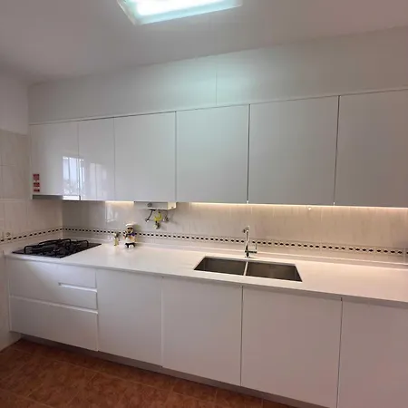 Apartament Host Wise - Amazing Sunny Flat - Swimming Pool & Terrace