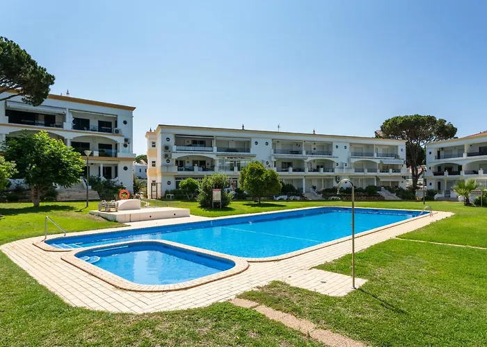 Apartman Host Wise - Amazing Sunny Flat - Swimming Pool & Terrace Vilamoura