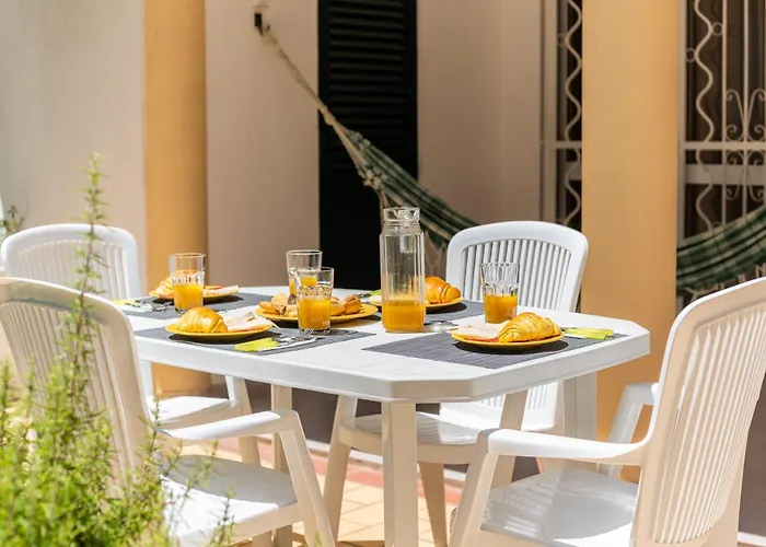 Host Wise - Amazing Sunny Flat - Swimming Pool & Terrace *