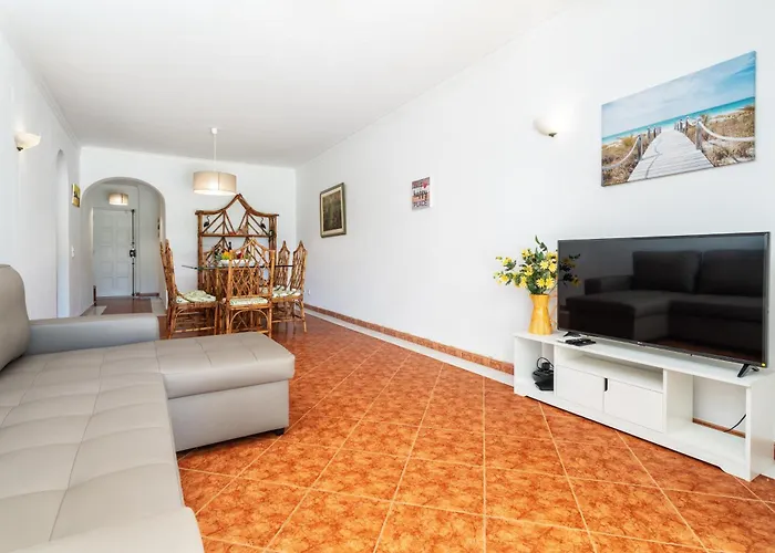 Apartman Host Wise - Amazing Sunny Flat - Swimming Pool & Terrace *